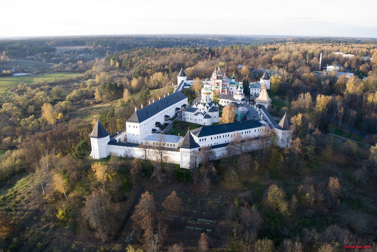 Мужской монастырь в Звенигороде